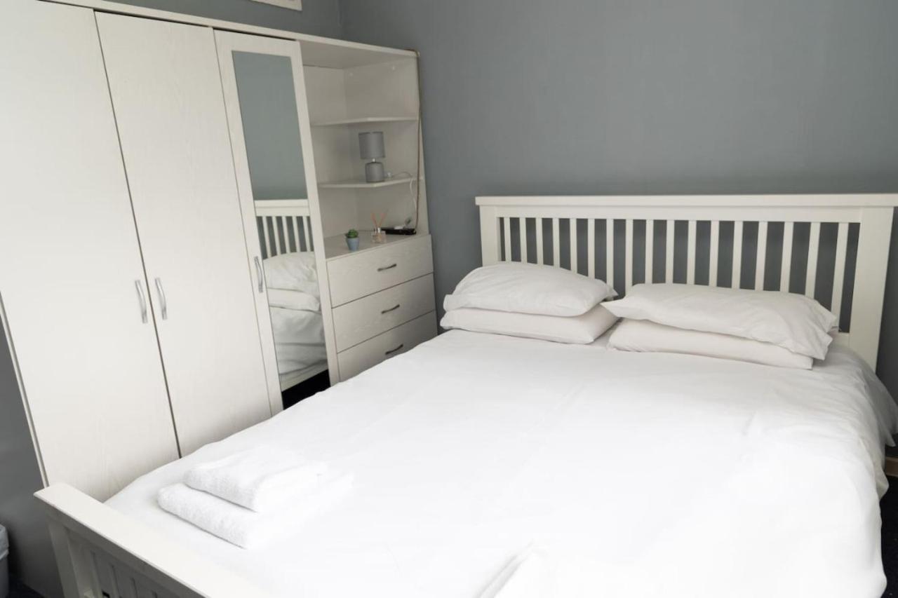 3 Bed Home Sleeps 8 People Located 1 Min From Train Stop - Otley Terrace Όλνταμ Εξωτερικό φωτογραφία